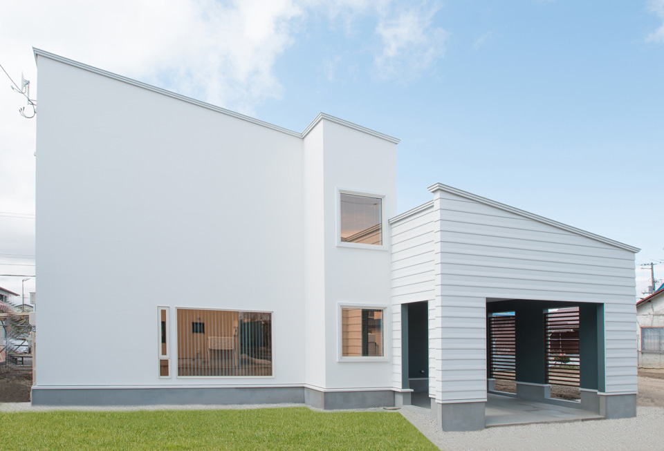 休日が絵になる　カフェのような家