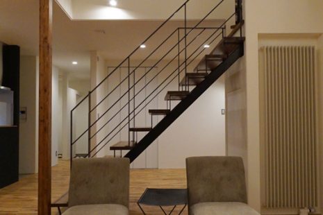 大人モダンな家